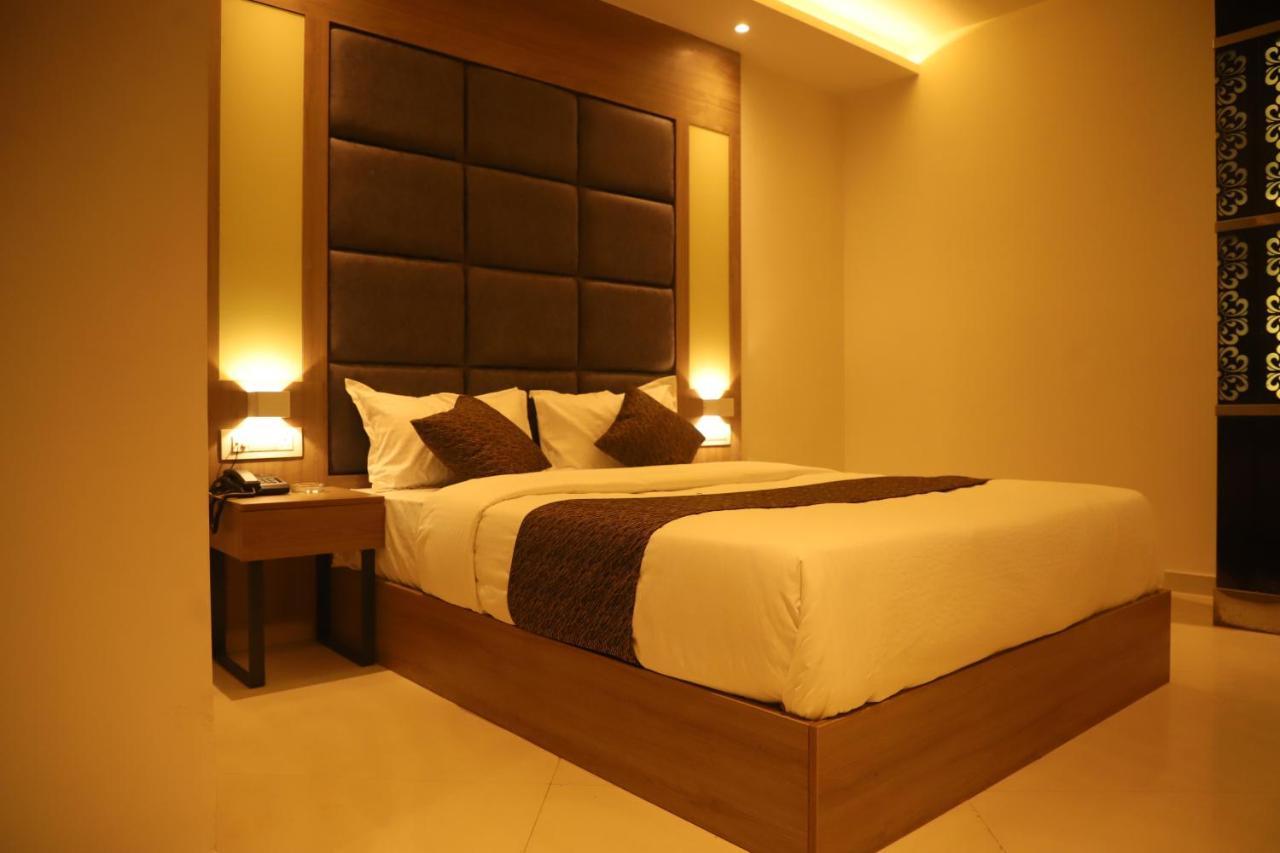 Hotel Sai Pritam مومباي المظهر الخارجي الصورة