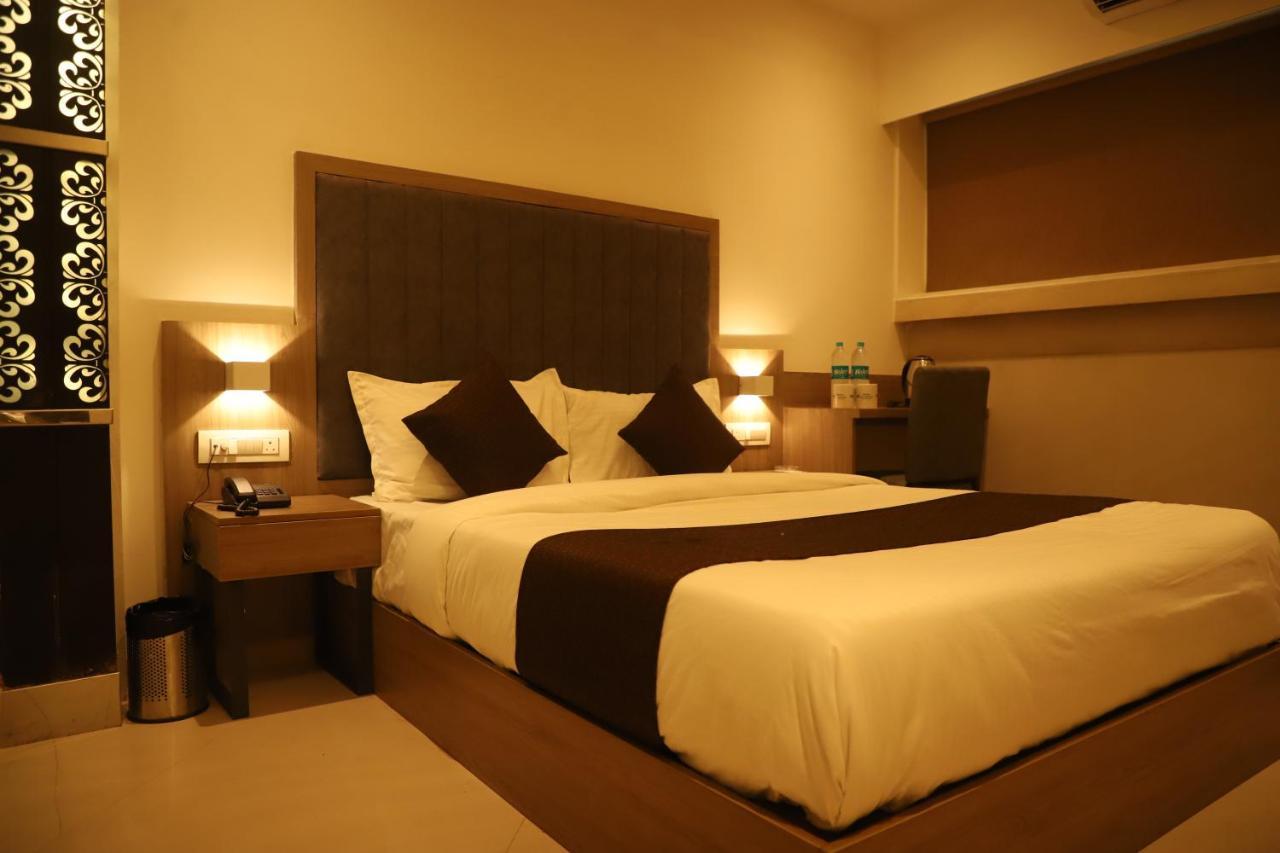 Hotel Sai Pritam مومباي المظهر الخارجي الصورة