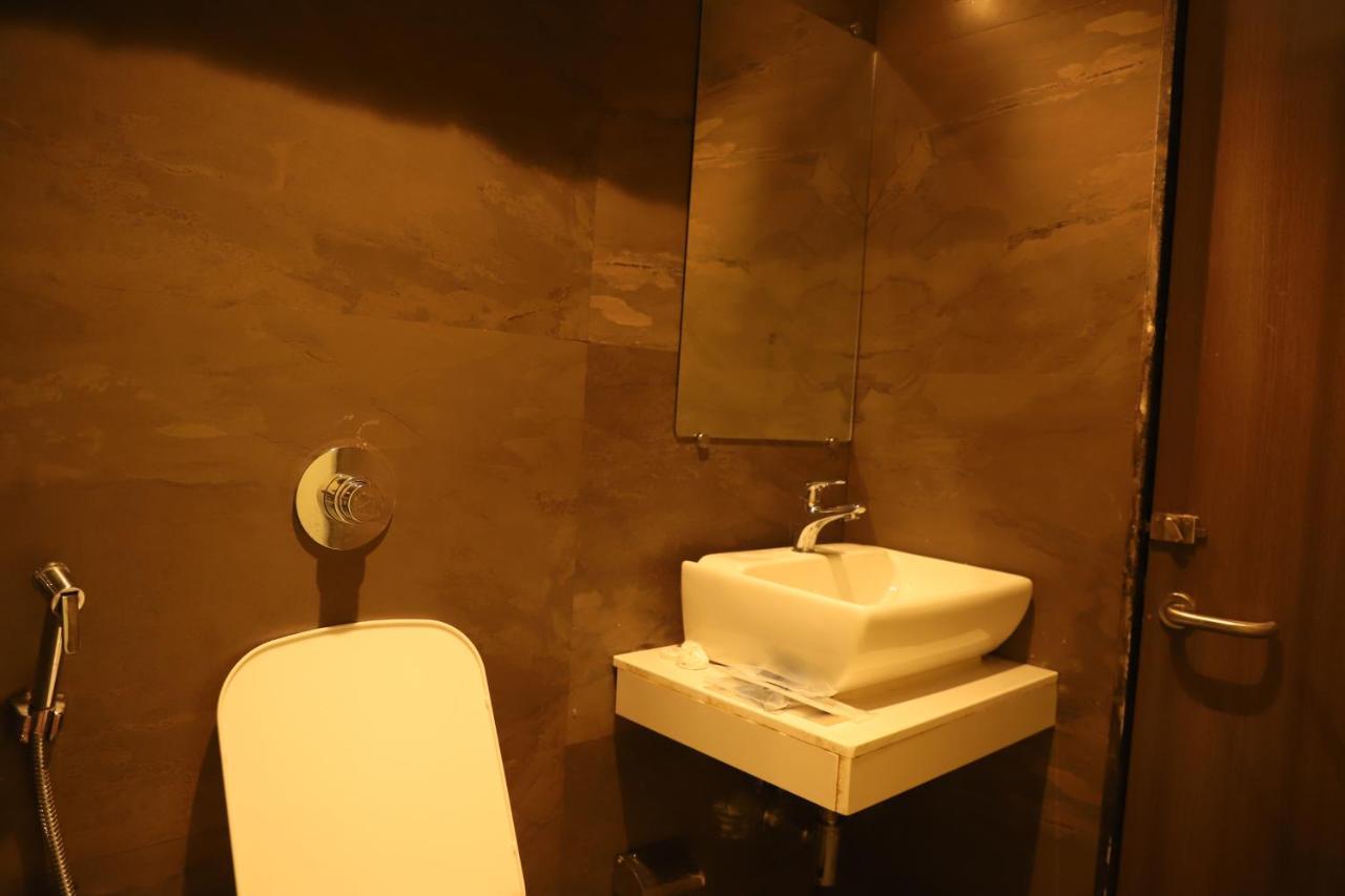 Hotel Sai Pritam مومباي المظهر الخارجي الصورة